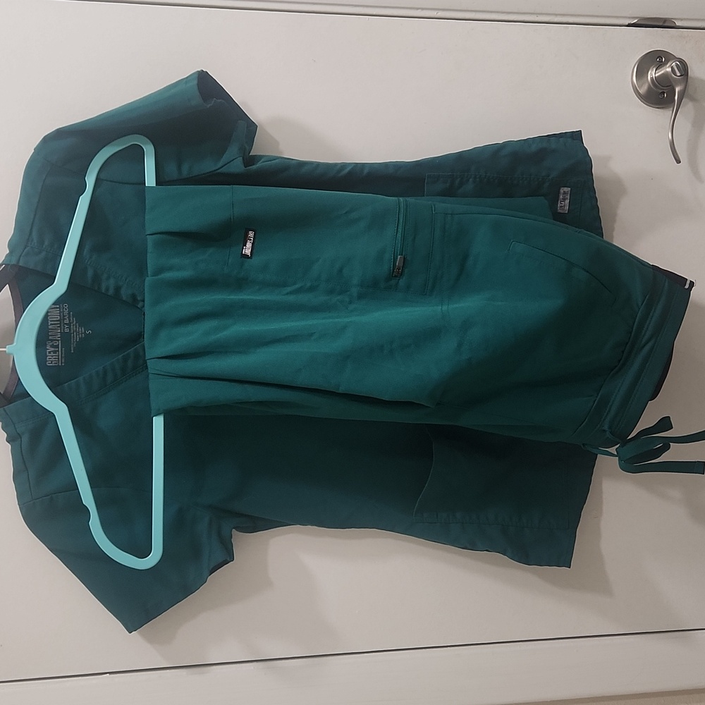 Grey's Anatomy Hunter Green Short Sleeve Scrub Top & Pants Size S